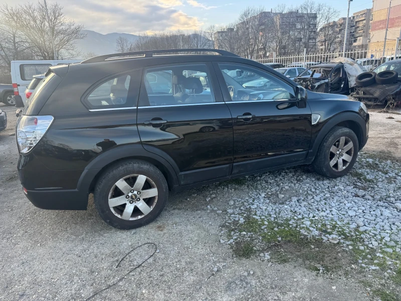 Chevrolet Captiva 2.4 бензин/ метан, снимка 3 - Автомобили и джипове - 48787026