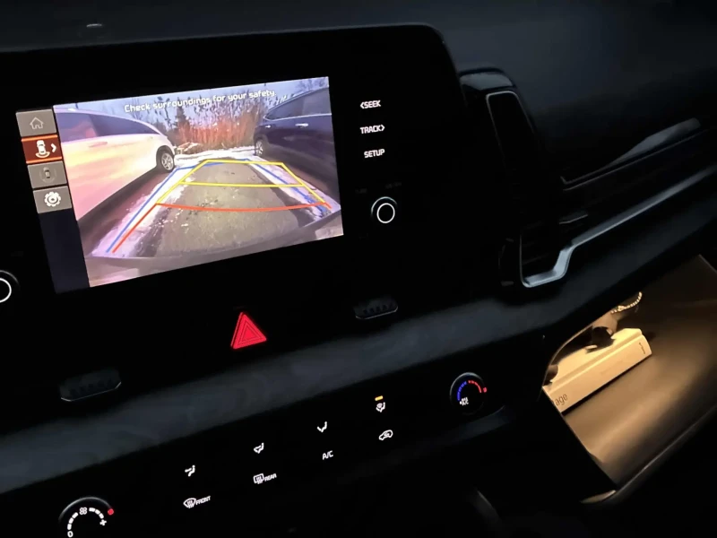 Kia Sportage * CARFAX * БЕЗ ПЪРВОНАЧАЛНА ВНОСКА, снимка 8 - Автомобили и джипове - 52693659