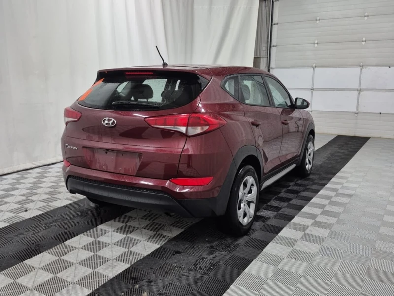 Hyundai Tucson * SE Standard * CARFAX * ЦЕНА ДО БГ, снимка 3 - Автомобили и джипове - 52865237