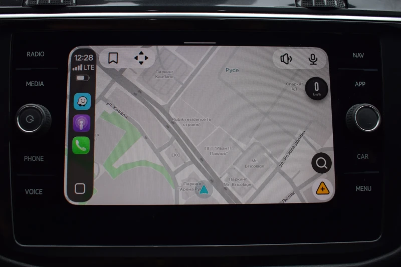 VW Tiguan 4 motion * R-line, снимка 10 - Автомобили и джипове - 52886884