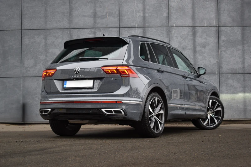 VW Tiguan 4 motion * R-line, снимка 4 - Автомобили и джипове - 52886884