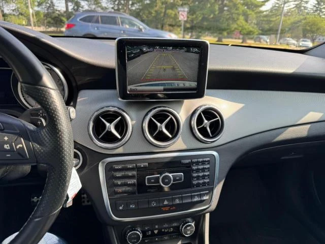 Mercedes-Benz GLA 250 4MATIC * CARFAX * АвтоКредит * Цена до България*  - изображение 6