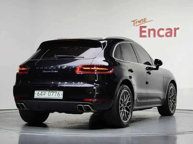 Porsche Macan, снимка 2 - Автомобили и джипове - 56711736