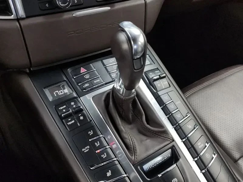Porsche Macan, снимка 9 - Автомобили и джипове - 56711736