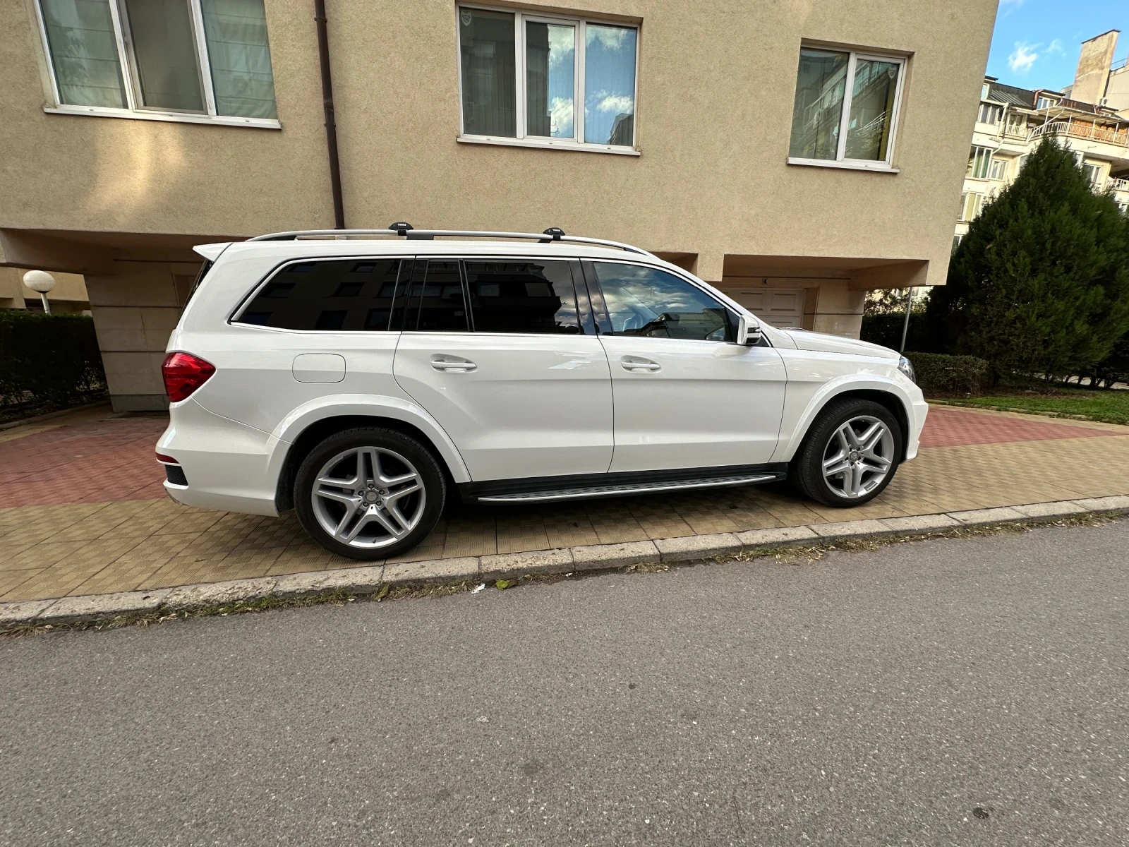 Mercedes-Benz GL 350 AMG* PANORAMA* 4MATIC* ПЕЧКА - изображение 4