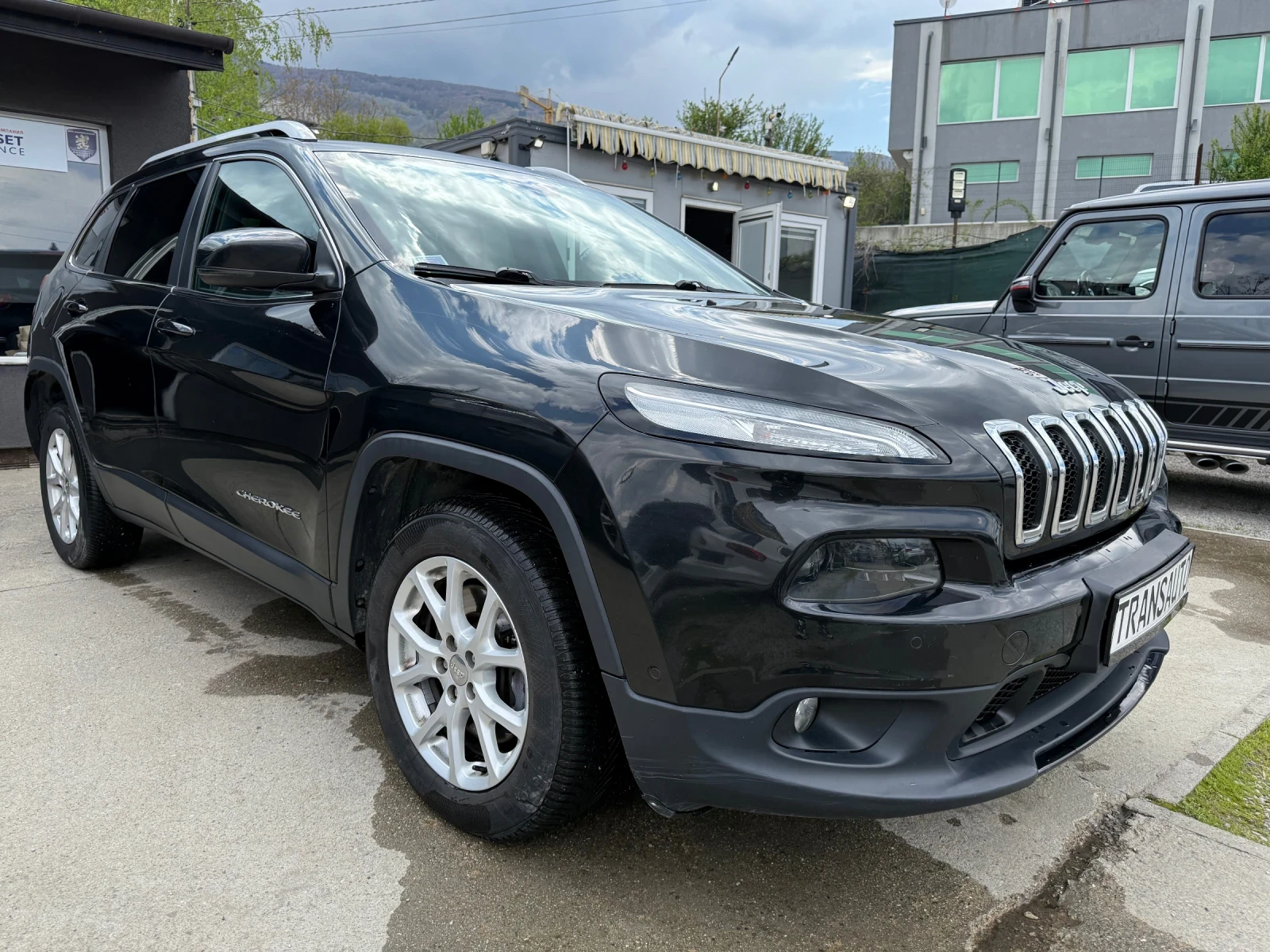Jeep Cherokee 2.2Mjet 9-speed 185ps 4х4 Longitude AUT LED - изображение 3