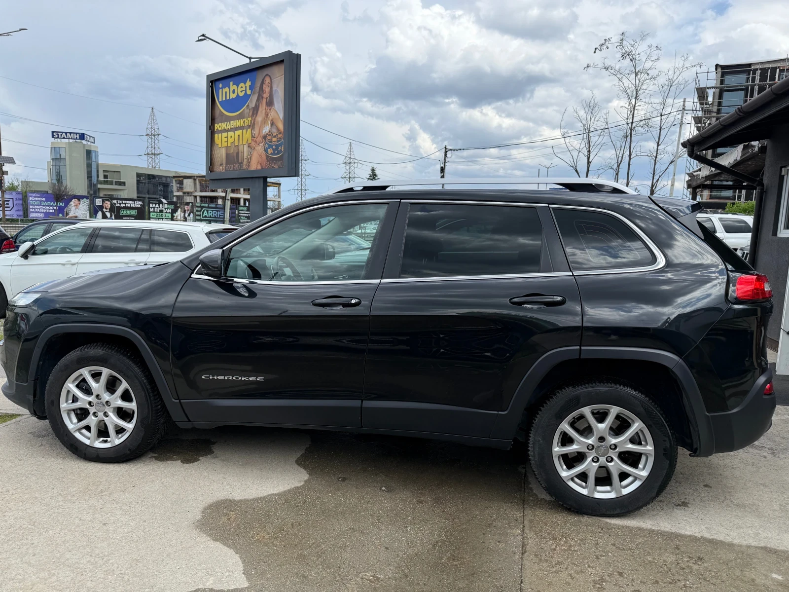 Jeep Cherokee 2.2Mjet 9-speed 185ps 4х4 Longitude AUT LED - изображение 8