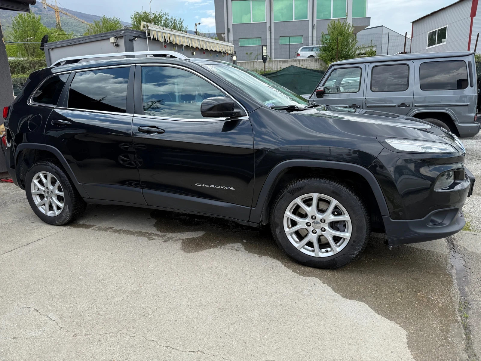 Jeep Cherokee 2.2Mjet 9-speed 185ps 4х4 Longitude AUT LED - изображение 4