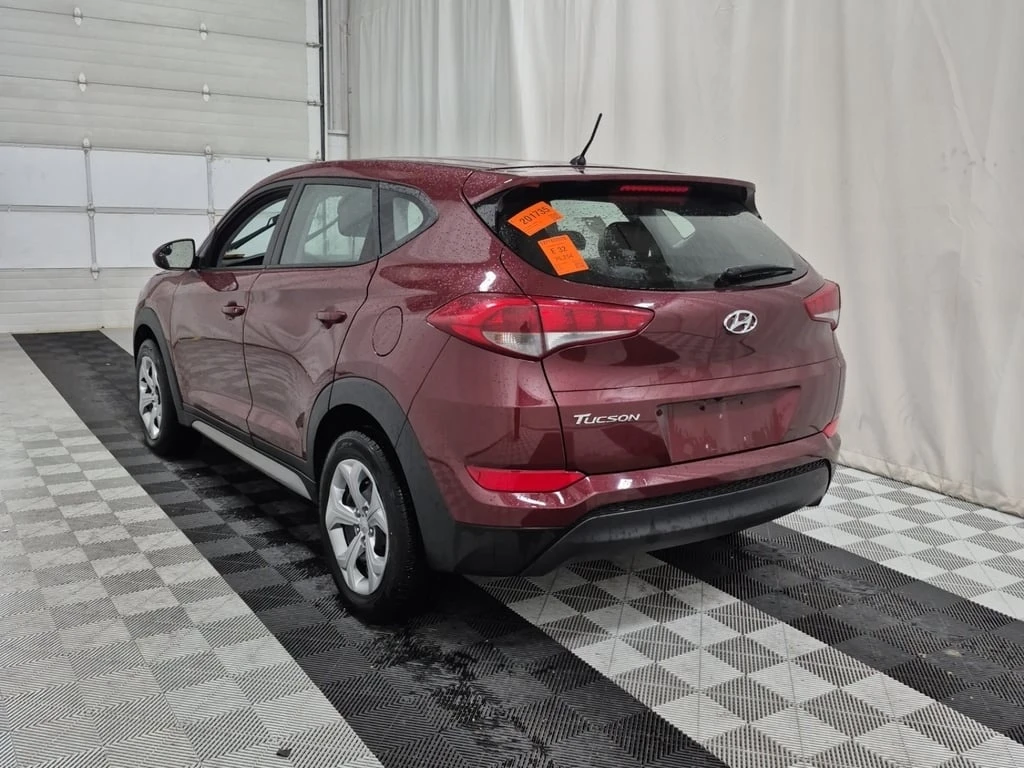 Hyundai Tucson * SE Standard * CARFAX * ЦЕНА ДО БГ - изображение 4