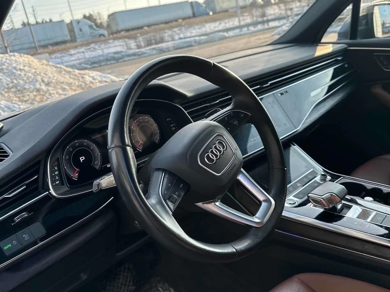 Audi Q7 QUATTRO * S LINE* ���������* 360 ������* ��������� | Mobile.bg � ����������� 7