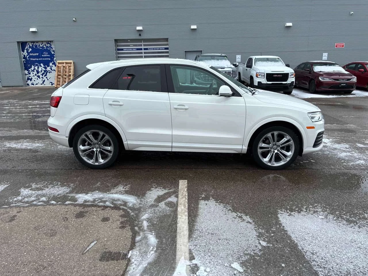 Audi Q3 * Progressiv * CARFAX * ПАНОРАМА * KEYLESS *  - изображение 3