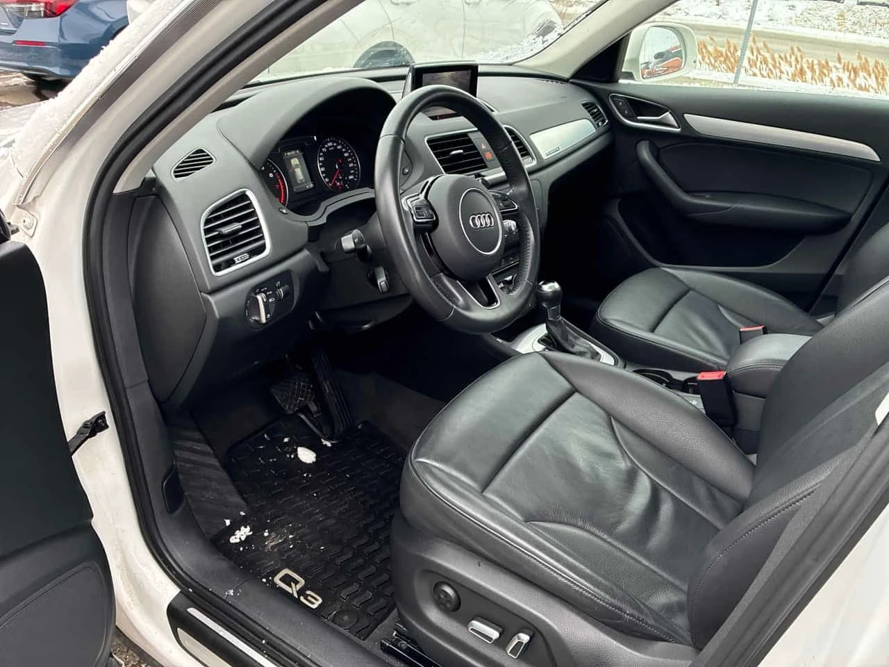 Audi Q3 * Progressiv * CARFAX * ПАНОРАМА * KEYLESS *  - изображение 5