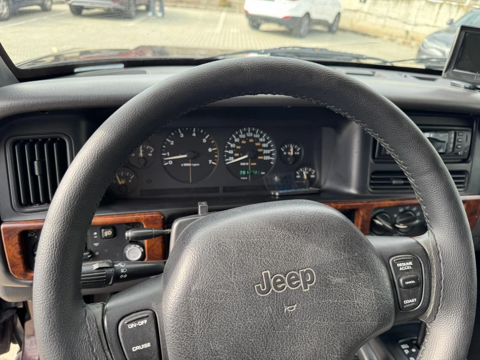 Jeep Grand cherokee Limited, снимка 7 - Автомобили и джипове - 54329846