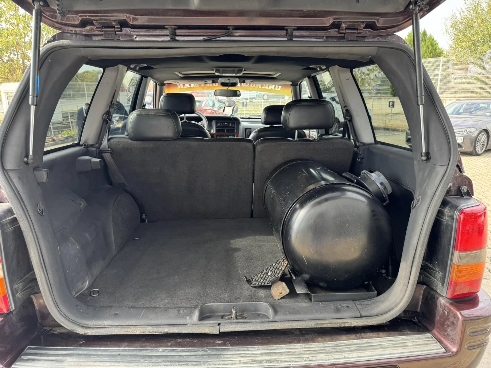 Jeep Grand cherokee Limited, снимка 3 - Автомобили и джипове - 54329846