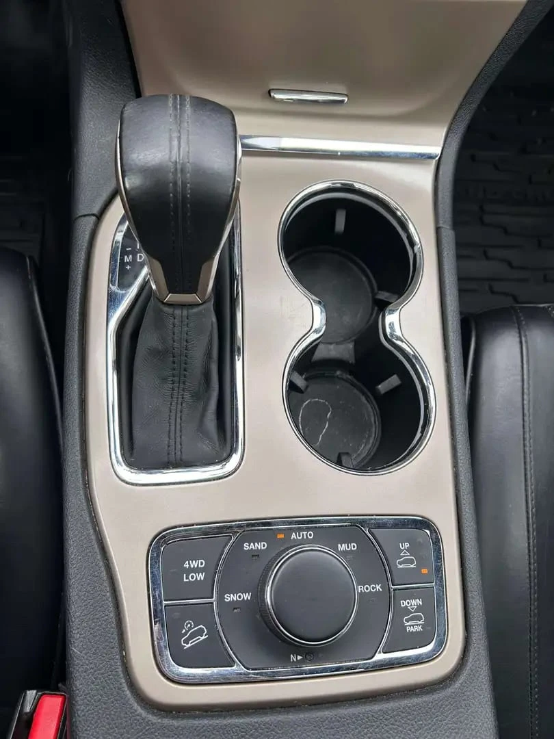 Jeep Grand Wagoneer  Summit | Mobile.bg � ����������� 10