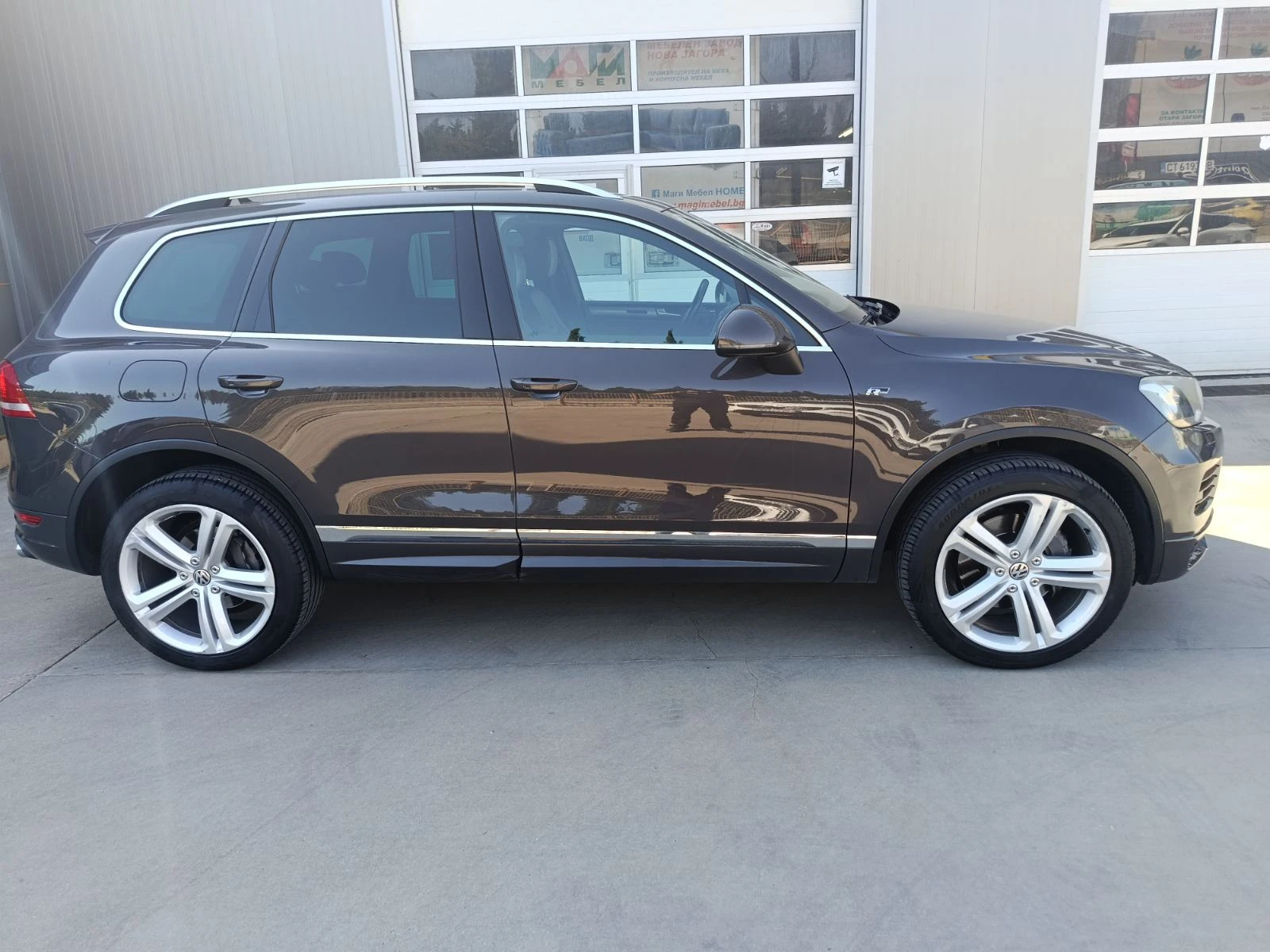 VW Touareg V8 R line, снимка 6 - Автомобили и джипове - 55693776