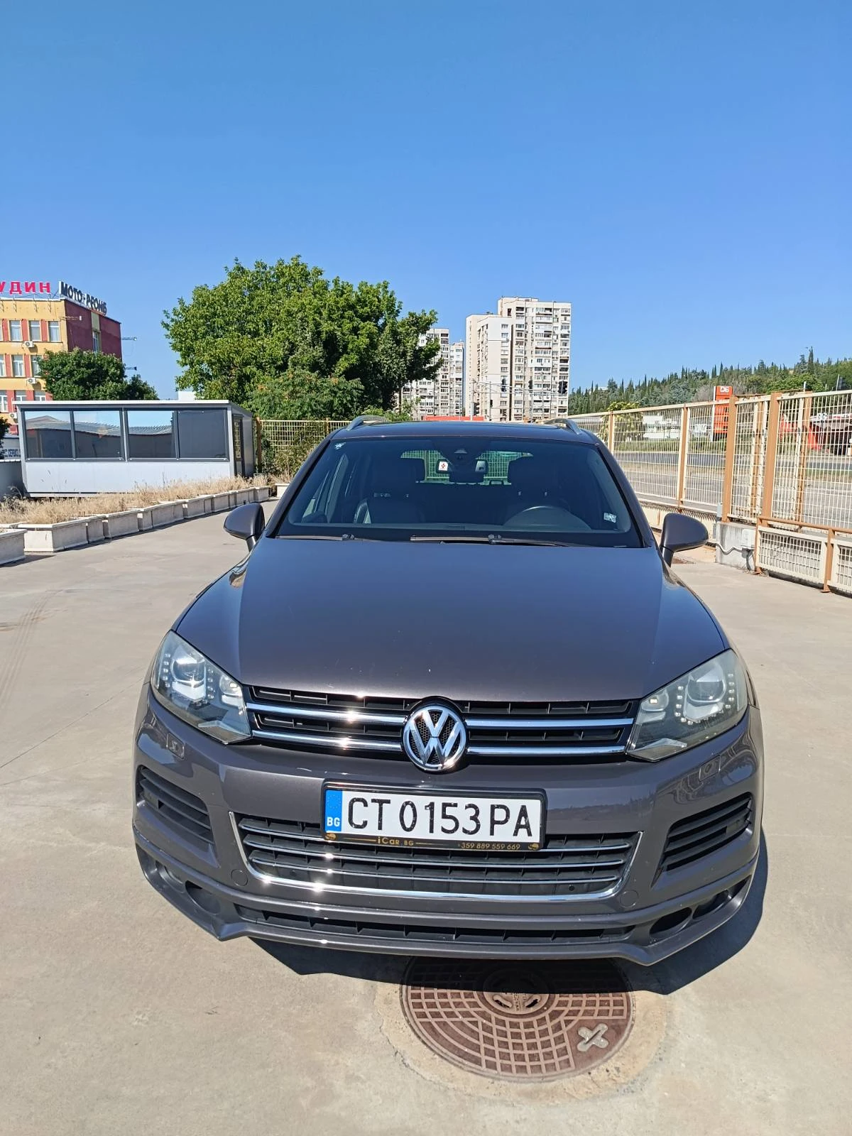 VW Touareg V8 R line, снимка 8 - Автомобили и джипове - 55693776