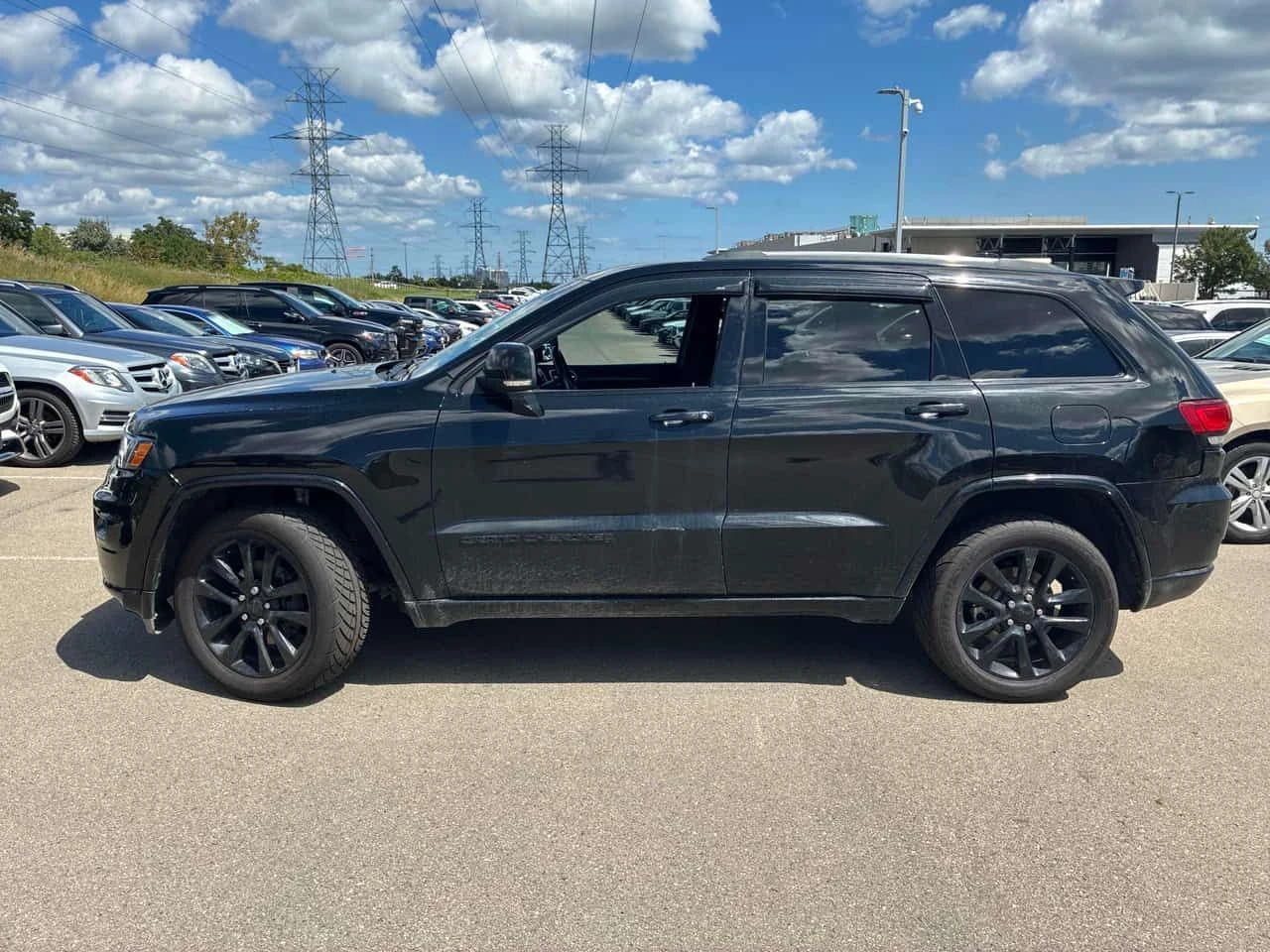 Jeep Grand cherokee Altitude | CARFAX | АВТОФИНАНСИРАНЕ, снимка 3 - Автомобили и джипове - 55729677