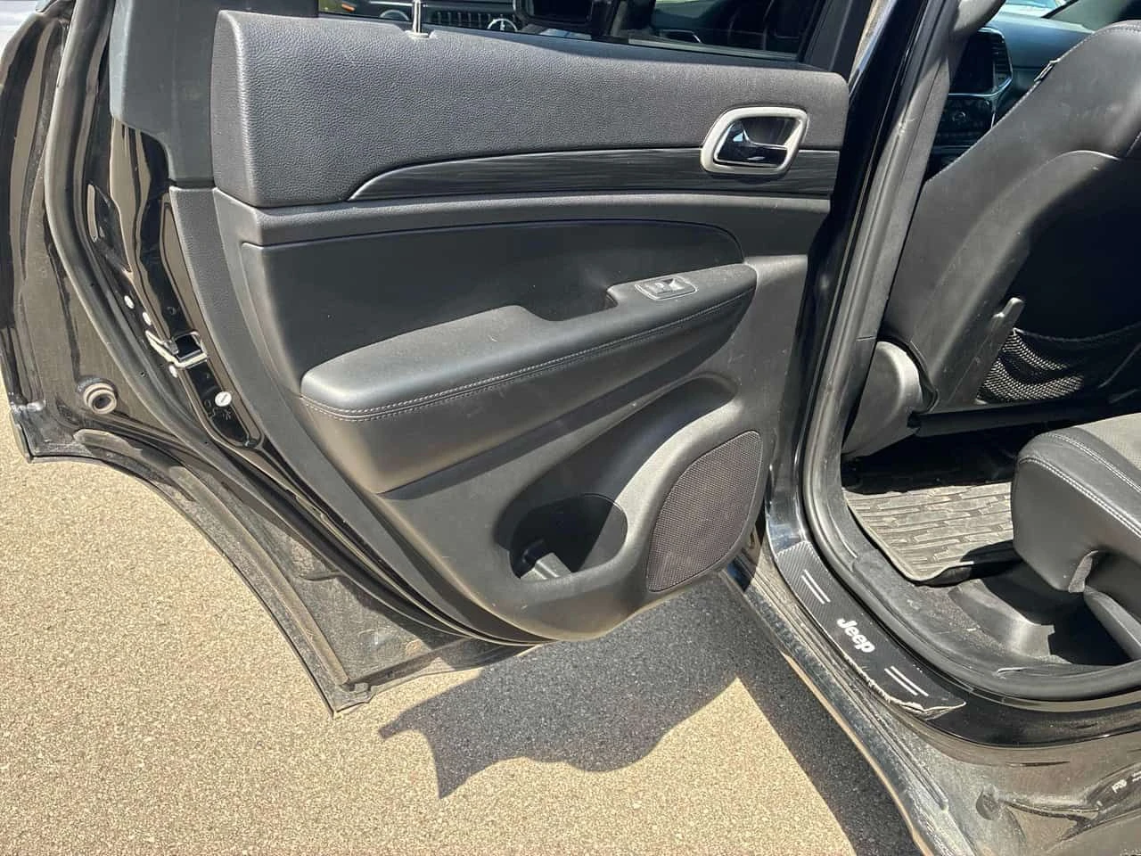 Jeep Grand cherokee Altitude | CARFAX | АВТОФИНАНСИРАНЕ, снимка 12 - Автомобили и джипове - 55729677