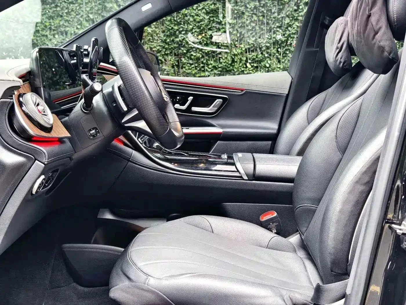 Mercedes-Benz EQE, снимка 3 - Автомобили и джипове - 56705829