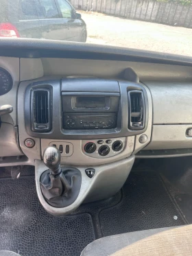 Renault Trafic 2.0TDI - 6-МЕСТА - КЛИМАТИК, снимка 11