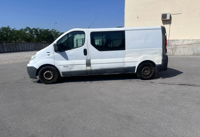 Renault Trafic 2.0TDI - 6-МЕСТА - КЛИМАТИК, снимка 8 - Бусове и автобуси - 51348297