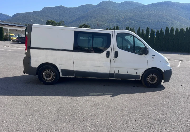 Renault Trafic 2.0TDI - 6-МЕСТА - КЛИМАТИК, снимка 4 - Бусове и автобуси - 51348297