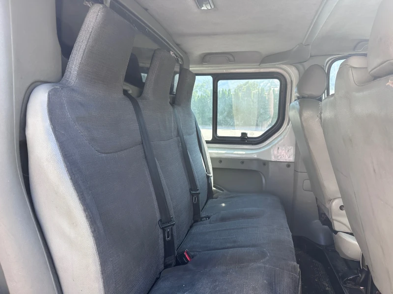 Renault Trafic 2.0TDI - 6-МЕСТА - КЛИМАТИК, снимка 13 - Бусове и автобуси - 51348297
