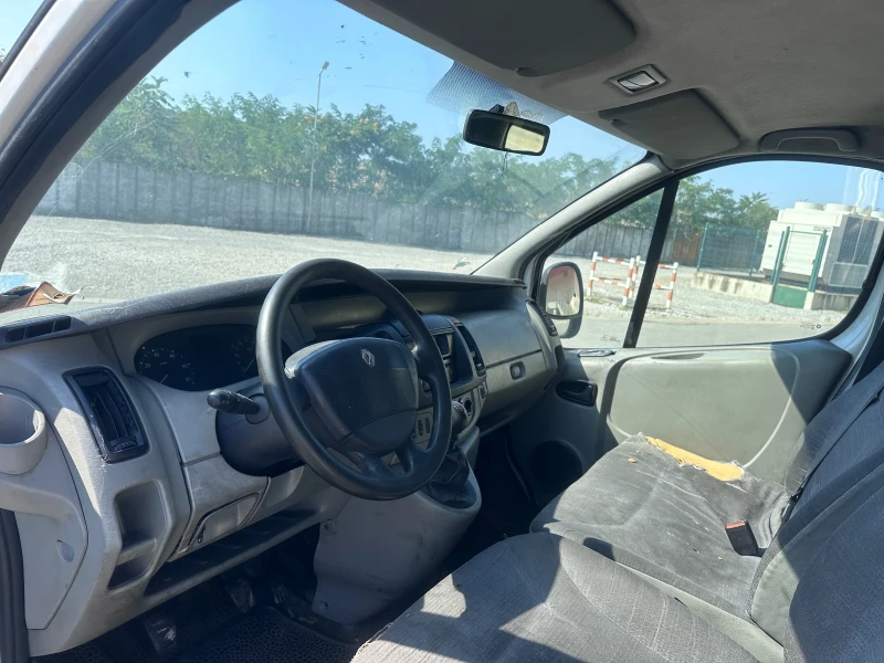 Renault Trafic 2.0TDI - 6-МЕСТА - КЛИМАТИК, снимка 9 - Бусове и автобуси - 51348297