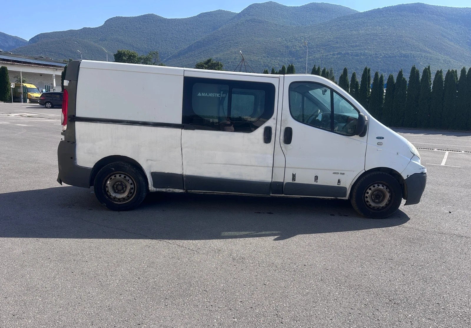 Renault Trafic 2.0TDI - 6-МЕСТА - КЛИМАТИК - изображение 4