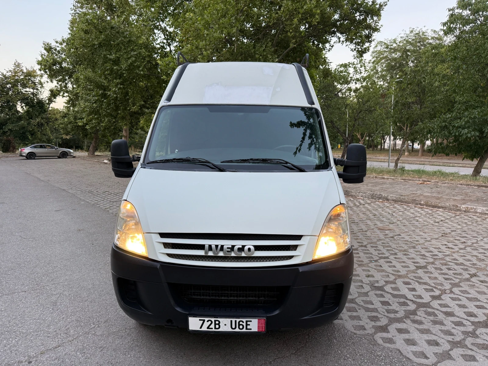 Iveco Daily 3.0HPI ДВОЙНА ГУМА ВАЛИДНИ НОМЕРА, снимка 2 - Бусове и автобуси - 55564084