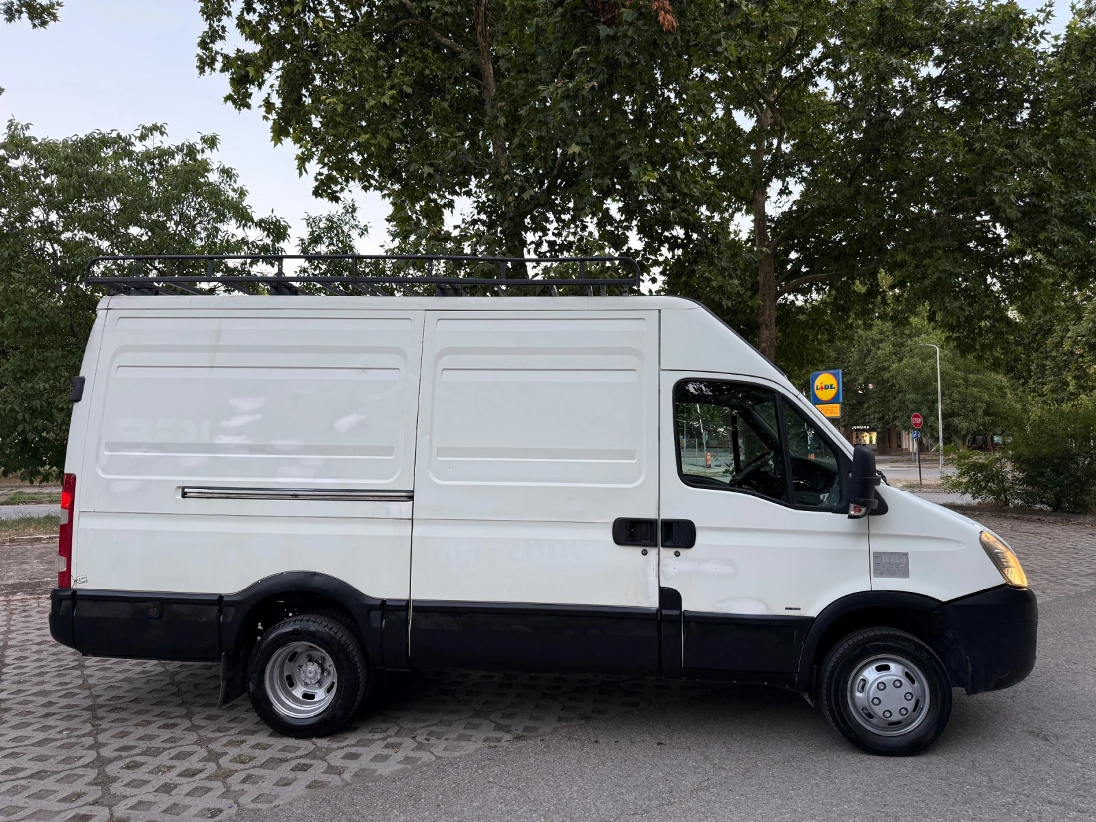 Iveco Daily 3.0HPI ДВОЙНА ГУМА ВАЛИДНИ НОМЕРА, снимка 4 - Бусове и автобуси - 55564084