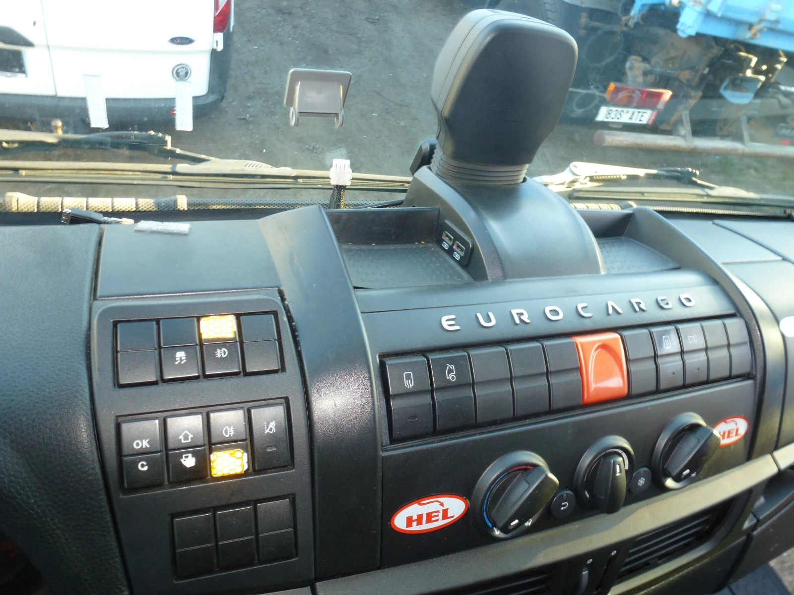 Iveco Eurocargo120e 11990кг., 18 палетен, снимка 13 - Камиони - 55980031