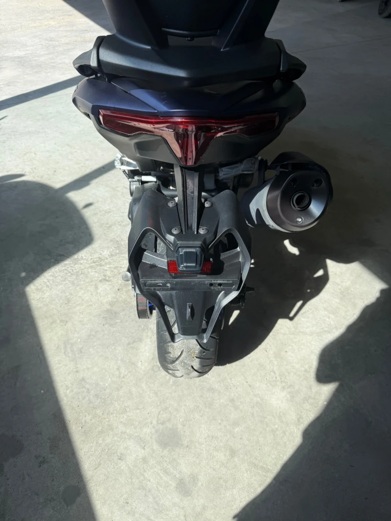 Yamaha T-max 560i- 9900km New New, снимка 6 - Мотоциклети и мототехника - 51615109