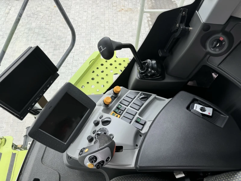 Комбайн Claas TUCANO 570, снимка 10 - Селскостопанска техника - 51971242