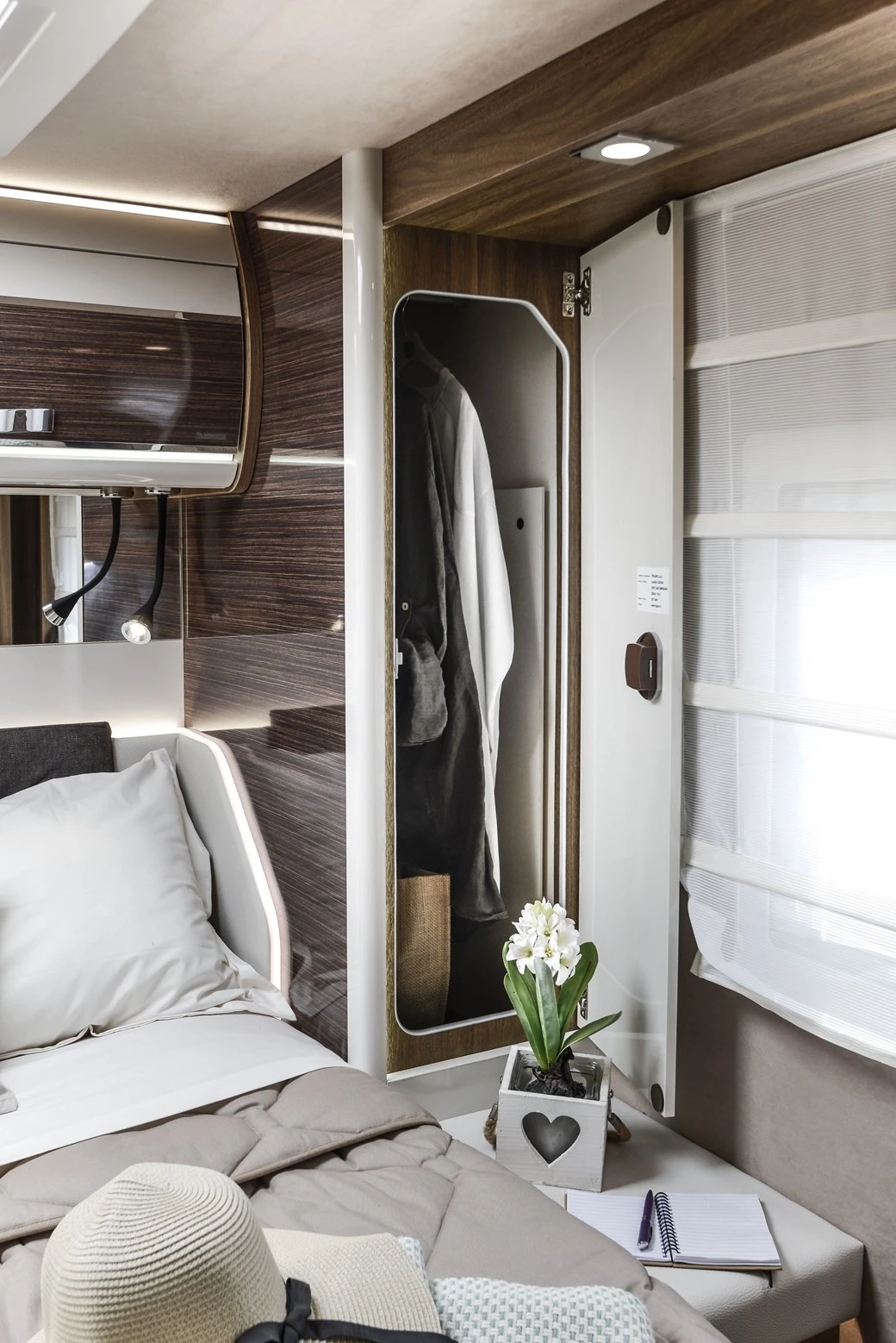  Mobilvetta K-Yacht Tekno Line 90 | Mobile.bg   13