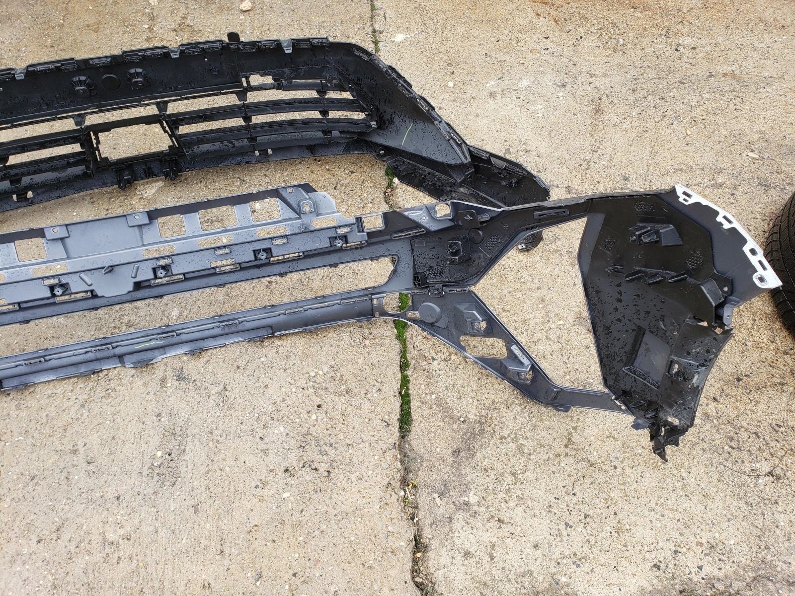       2023....620224968R....620264889R.... | Mobile.bg   9