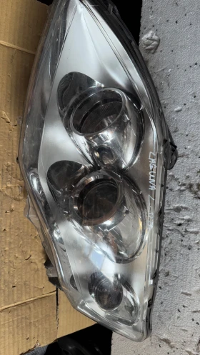       a Renault Laguna - 89901842 / 260600038R