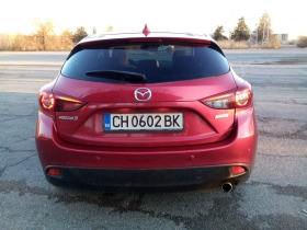 Mazda 3 1.5 D Skyactiv Full , снимка 3 - Автомобили и джипове - 43912189