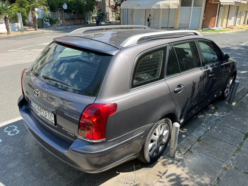 Toyota Avensis 2.2 D4D, снимка 4 - Автомобили и джипове - 41504789