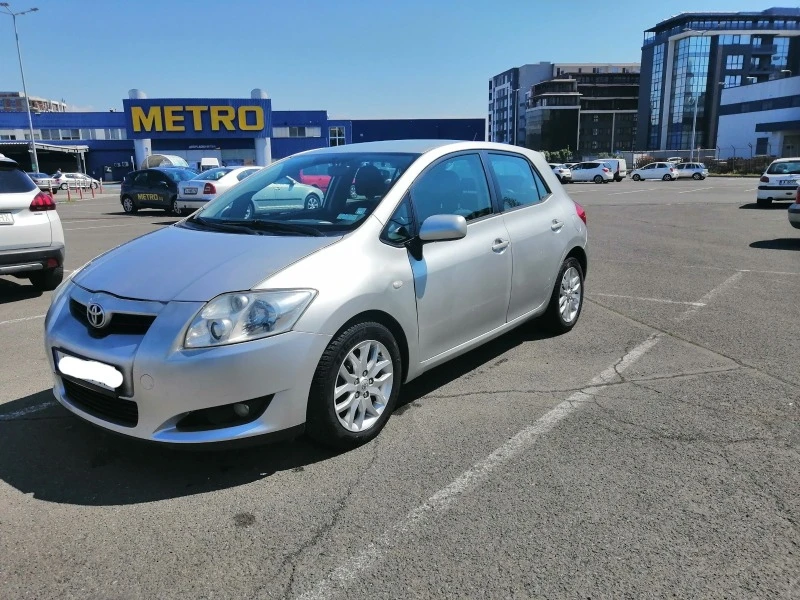 Toyota Auris 1.4, снимка 2 - Автомобили и джипове - 47877202