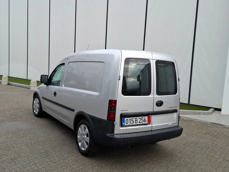 Opel Combo 1.3 (75кс)* * FACELIFT* * KLIMA* * , снимка 6 - Автомобили и джипове - 48206535