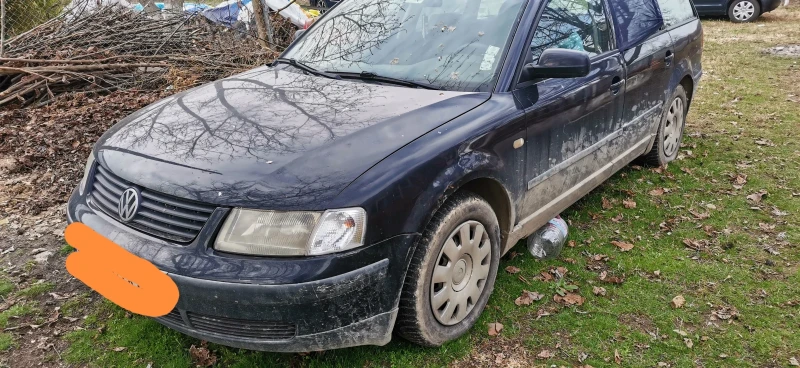 VW Passat, снимка 1 - Автомобили и джипове - 48799892