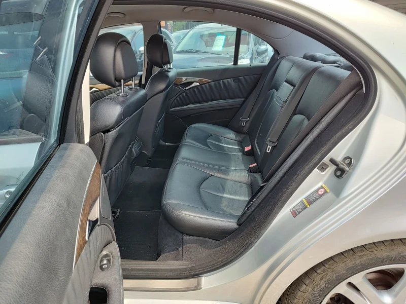 Mercedes-Benz E 280, снимка 8 - Автомобили и джипове - 51263769