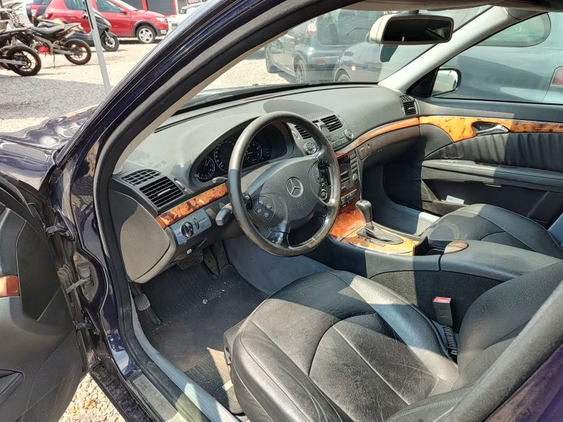 Mercedes-Benz E 280, снимка 7 - Автомобили и джипове - 51263769