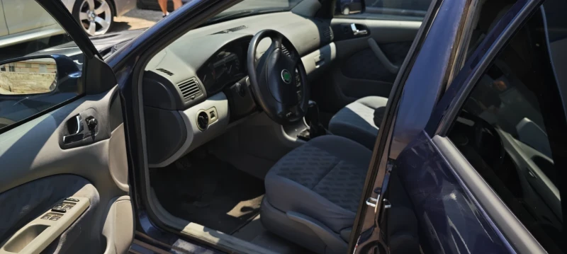 Skoda Octavia, снимка 6 - Автомобили и джипове - 52532036