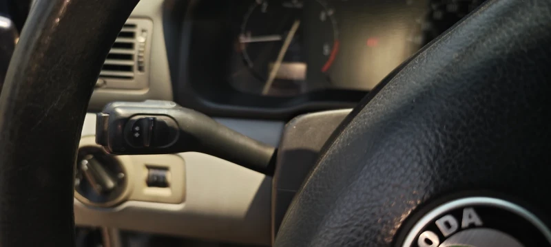 Skoda Octavia, снимка 8 - Автомобили и джипове - 52532036