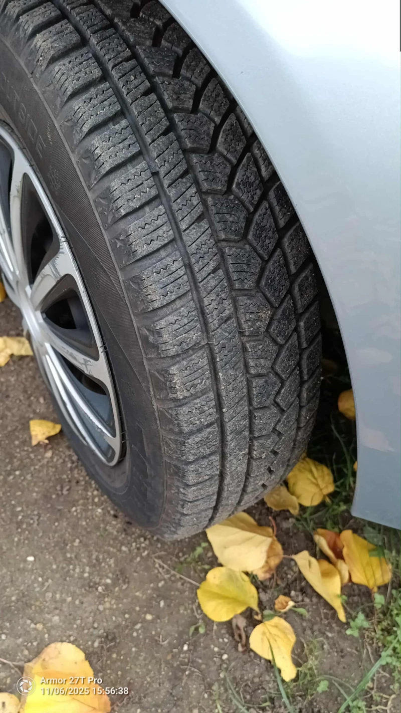 Renault Clio 1.2, снимка 10 - Автомобили и джипове - 52370210