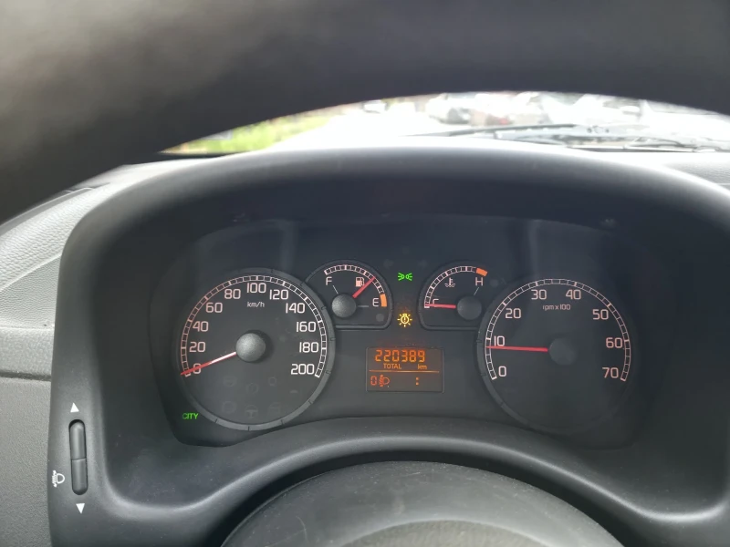 Fiat Punto, снимка 11 - Автомобили и джипове - 52751975