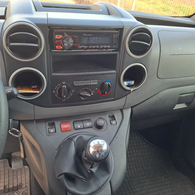 Citroen Berlingo 1.6HDI MAXXI , снимка 8 - Автомобили и джипове - 52837263